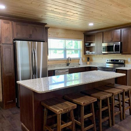 The Brick House: Brand New! 3 Bedroom Home With Private Driveway Pigeon Forge Luaran gambar