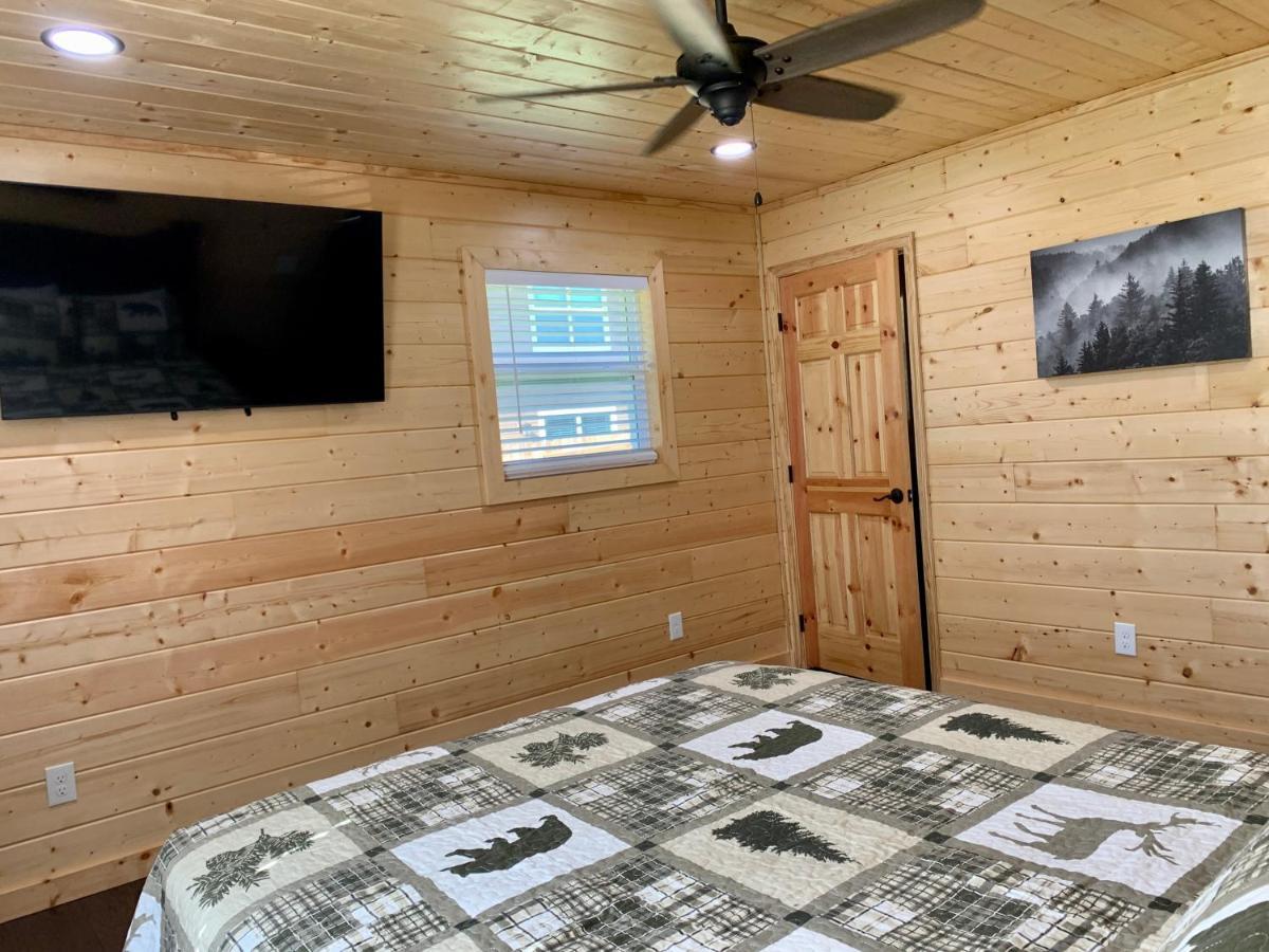 The Brick House: Brand New! 3 Bedroom Home With Private Driveway Pigeon Forge Luaran gambar