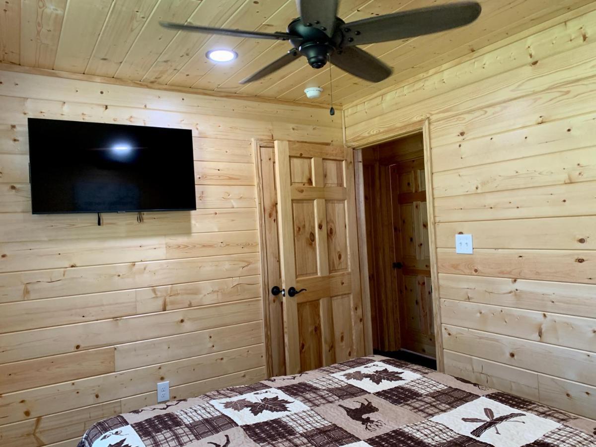 The Brick House: Brand New! 3 Bedroom Home With Private Driveway Pigeon Forge Luaran gambar