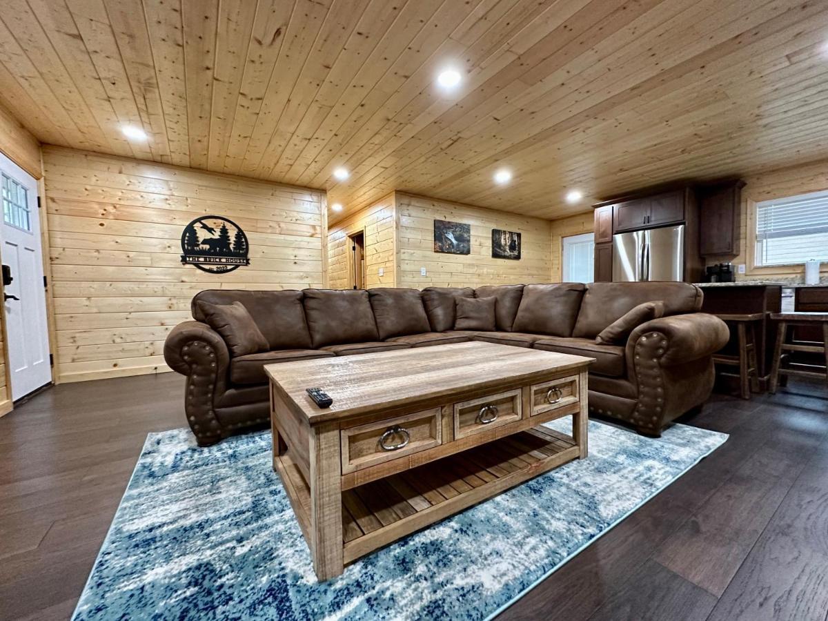 The Brick House: Brand New! 3 Bedroom Home With Private Driveway Pigeon Forge Luaran gambar